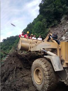抗洪搶險，交通實業(yè)人在行動